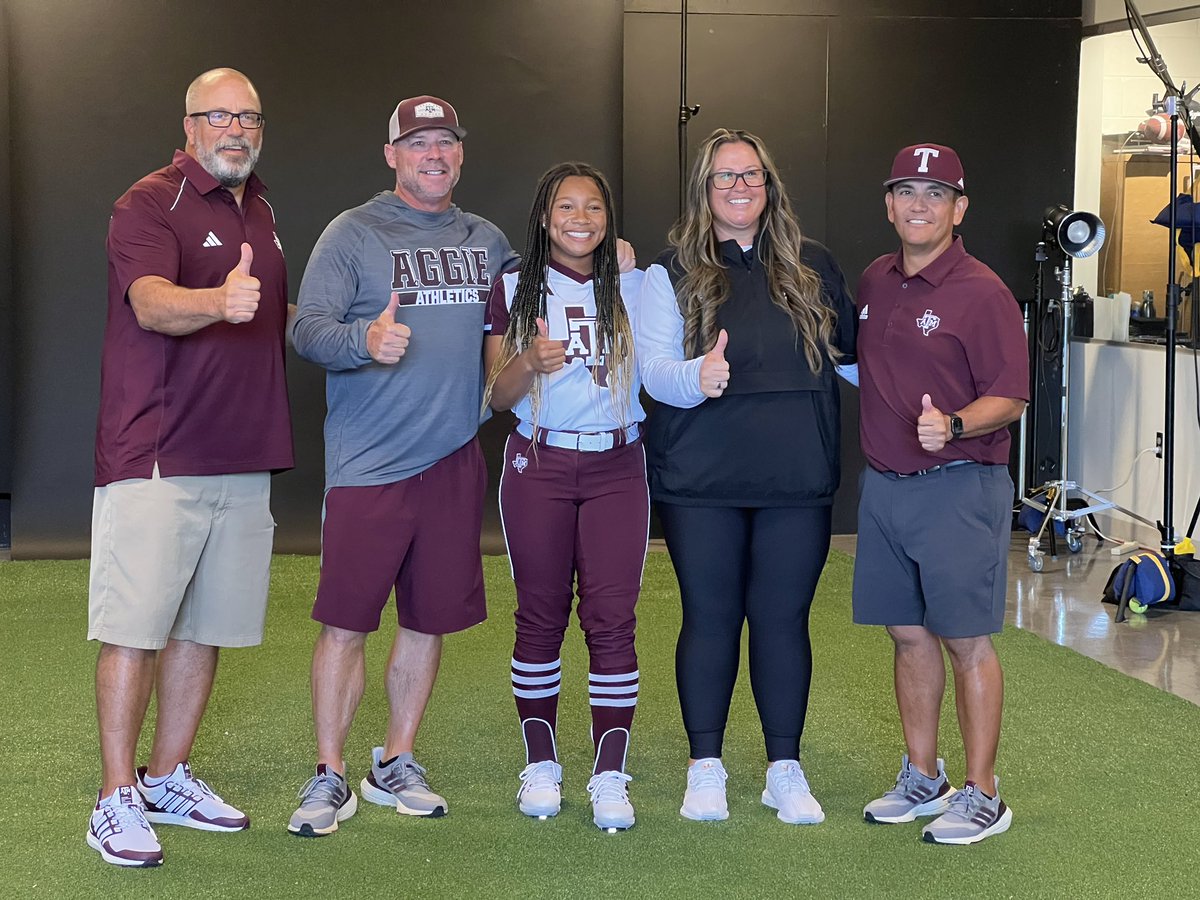 KhamariHall2025's tweet photo. Thank you @AggieSoftball for a spectacular visit!!! Can wait see what the future has in store! @Trisha_Ford @RussHeffley @jeffharger https://t.co/B4c4akYJjw
