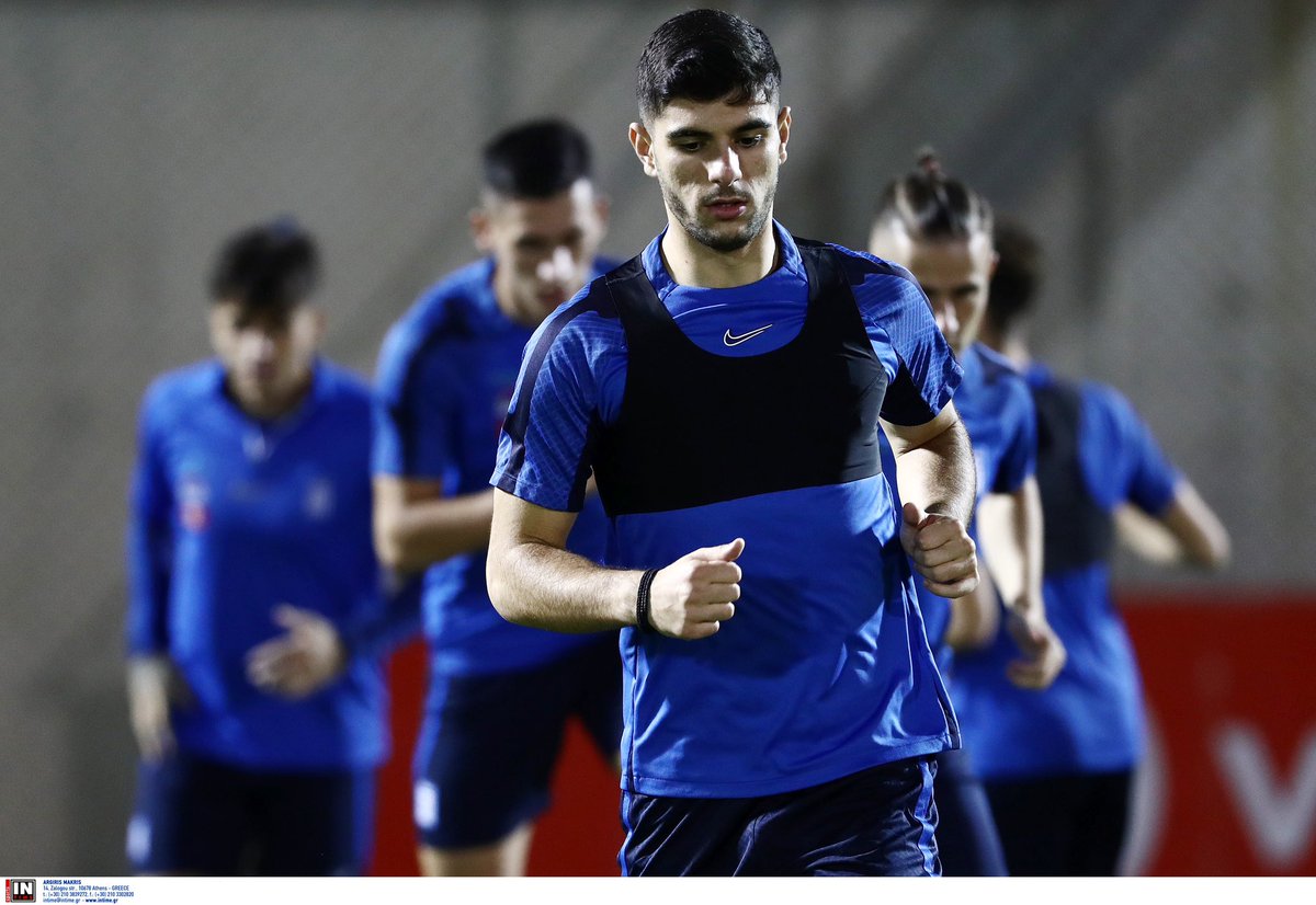 EthnikiOmada's tweet photo. 1η ανοιχτή προπόνηση για την Εθνική 🔵⚪️ στο γήπεδο Γ.ΚΑΜΑΡΑΣ #firsttraining #opentraining #ethnikiomada https://t.co/EDT4oDPZUp