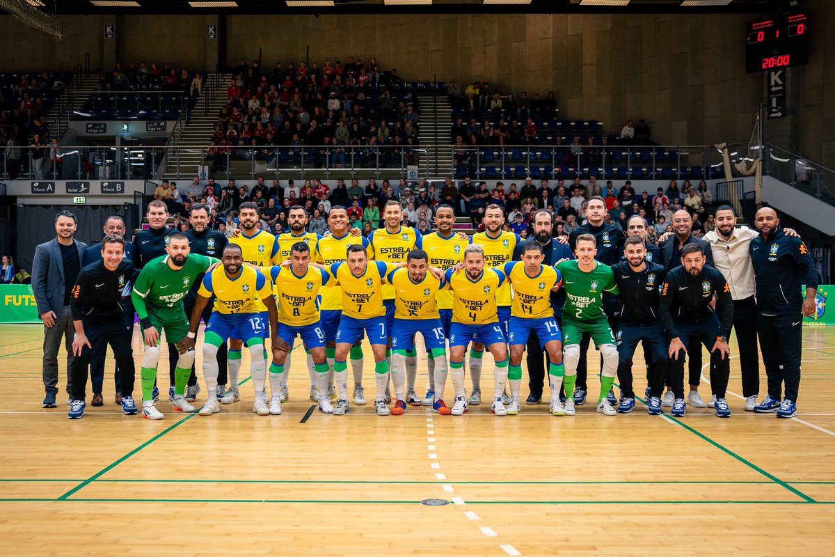 🇧🇷 Muito Feliz em participar de mais uma convocação com a Seleção Brasileira, duas vitórias contra a Seleção da Dinamarca. Obrigado a todos Brasileiros que foram no ginásio e aos que torceram de casa! #Deuséfiel @maniadefutsal <a href="/wonesports/">Geison</a> 
📸 <a href="/dkfutsal/">KazuYouT</a>.dk <a href="/GimenesJeff/">Jeff.gimenes</a>