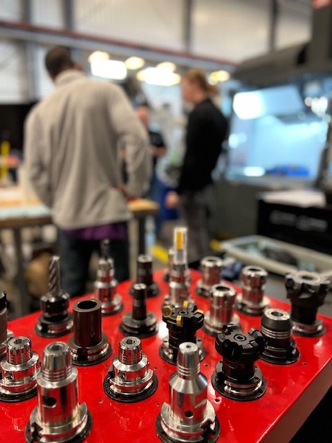 AmerCuttingEdge's tweet image. This week our partners will kick off 8 bootcamps, providing hands-on training for nearly 100 participants.

Way to go @UTKnoxville  @ps @TCATKnoxville @roanestate  @MUAdvMfg   @ACEHubNCAT, and @UFWertheim! 

#BeACE