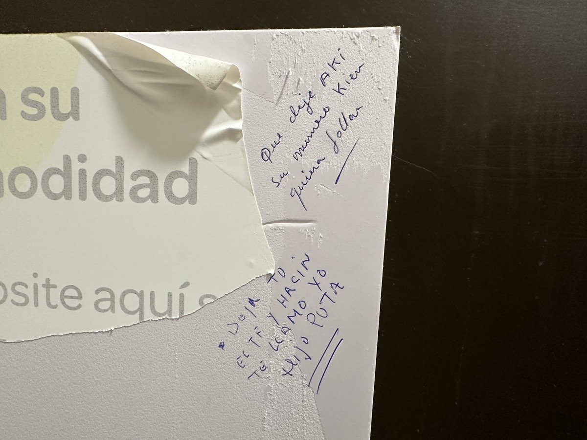 maikelnai's tweet photo. Poesías urbanas https://t.co/XC38lCbUxK