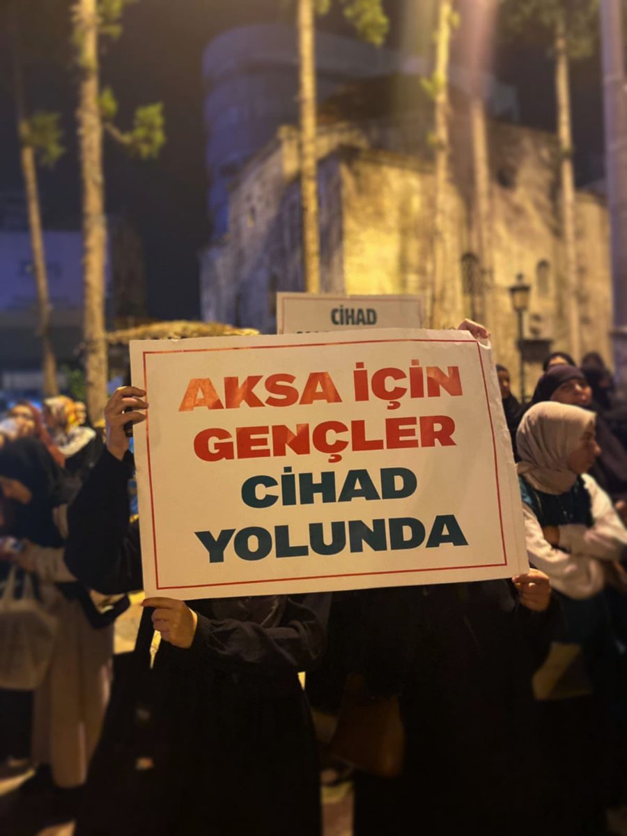 nnadanauni's tweet photo. “Kudüs coğrafi değil, imani meseledir.”
~Necmettin ERBAKAN 

ZamanıGeldi 
#AlQudsBelongsToMuslims
#FilistindeMücahidler
#KudüsMüslümanlarındır
#GazaUnderAttack
#Kudüs
#طوفان_الأقصى https://t.co/fDSZNmiqsJ