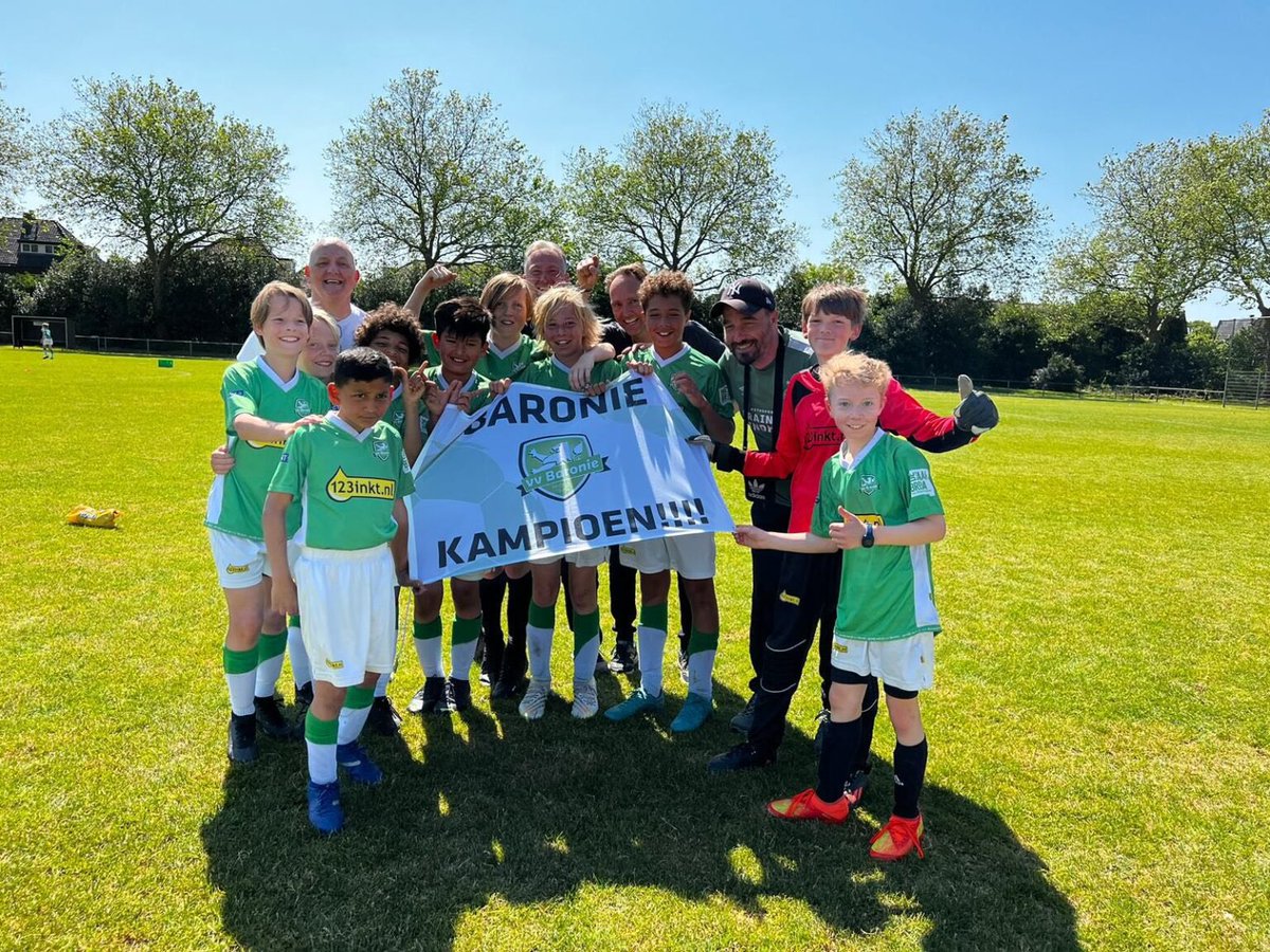 Vacature: Hoofd Jeugdopleiding 
Baronie zoekt een nieuwe Hoofd Jeugdopleiding om de hoog aangeschreven en KNVB-gecertificeerde jeugdopleiding door te ontwikkelen. 
vvbaronie.nl/10759/hjo-gezo…