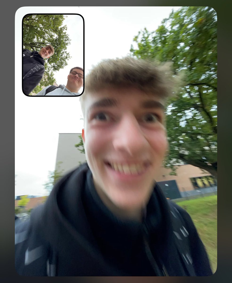 Einsentemithut's tweet photo. #RealestPersonOnEarth @kuchnees_420 lass mal ne Reise gewinnen 💀🌴 https://t.co/pfobJ2eksX