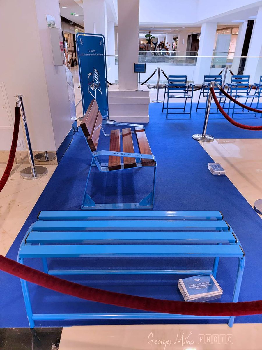 geozine_'s tweet photo. Exposition des chaises bleues de la Promenade des anglais m, à Nice Étoile 
@VilledeNice @VisitCotedazur #CotedAzurFrance  #visitcotedazur #nice  #ilovenice #geozine #instaNice #nicetourisme #chaisesbleues #explorenicecotedazur  #villedenice #georgesmiha https://t.co/gOSnD0mED6