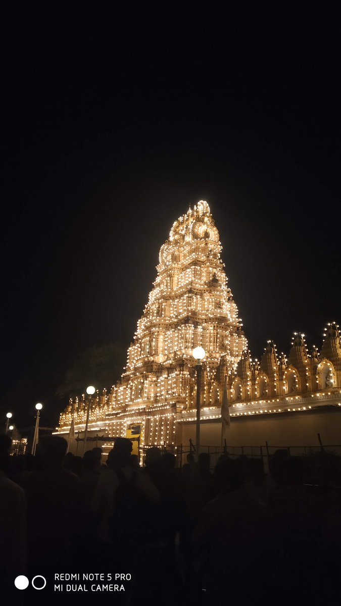 aniruddha0367's tweet photo. Forget all the new Phones.

This was Shot on #Redminote5pro 5years ago #Dussehra in #Mysore

#Xiaomi #XiaomiInsider  #Snapdragon #SnapdragonInsider #ShotonSnapdragon @Xiaomi @XiaomiIndia @leijun @s_anuj @hawkeye @djasif @MiFCBengaluru @Snapdragon @Snapdragon_IN @RedmiIndia https://t.co/r622SZ1qLK