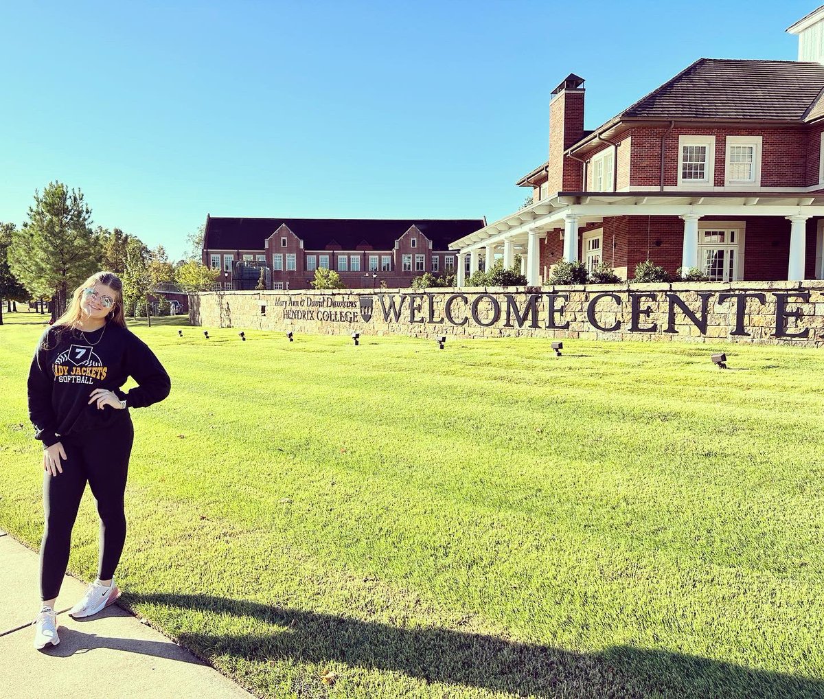 Snoopydog1975's tweet photo. Great visit @ Hendrix College today!
Thank you Coach Hunt!π§‘π€π§‘
#hendrixsoftball https://t.co/ilnTJ3fcF3