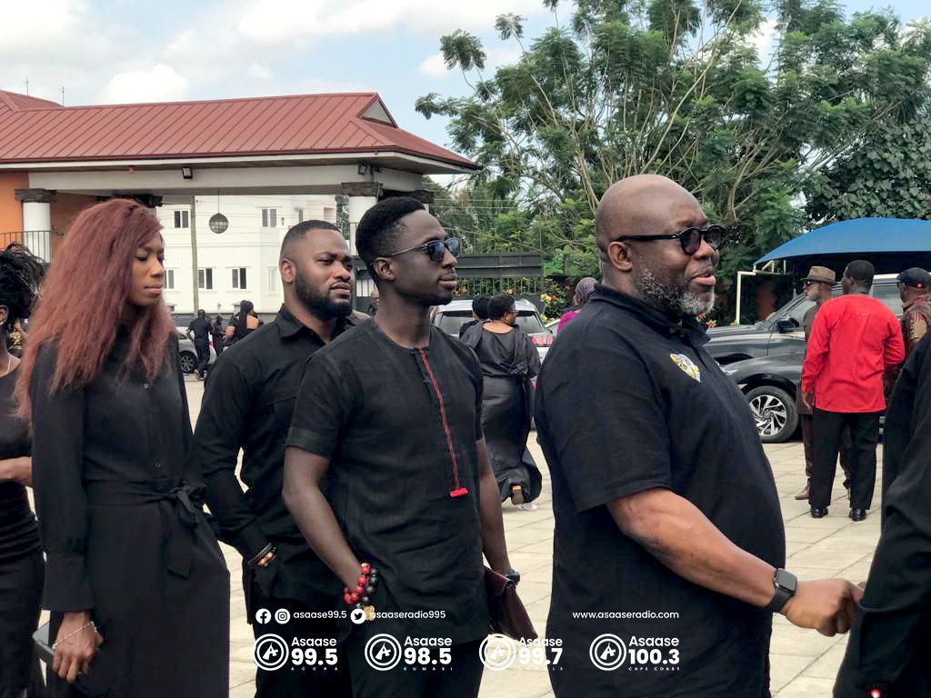 NenyiGAndah's tweet photo. 🕊️—On Friday, October 6 2023, I led a delegation from @asaaseradio995 to visit the former President John Agyekum Kuffuor’s residence to commiserate with the family on the loss of the former First Lady, and to sign the condolence book.
#DeterminedToDoMore https://t.co/OBcV1ROhzT