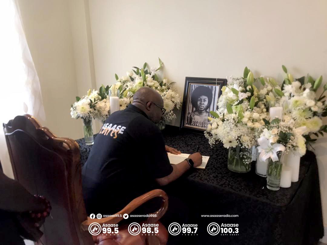 NenyiGAndah's tweet photo. 🕊️—On Friday, October 6 2023, I led a delegation from @asaaseradio995 to visit the former President John Agyekum Kuffuor’s residence to commiserate with the family on the loss of the former First Lady, and to sign the condolence book.
#DeterminedToDoMore https://t.co/OBcV1ROhzT