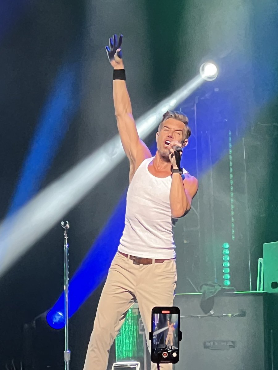 TheKatShaw's tweet image. About last night! @311 @pnut @nickhexum #TimMahoney #ChadSexton #SAMartinez F*ucking Epic show as always! Thank you