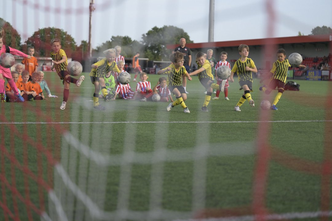 BandPCommunity's tweet photo. A great time was had by all of our mascots Saturday! Thank you @alanw85 for organising and @hall_richard4 and @Tim_Green_89 for helping them have the best day! 

We have some exciting days coming up for our mascots so please reach out if you would like to bring your team in https://t.co/FtevFKs7dd