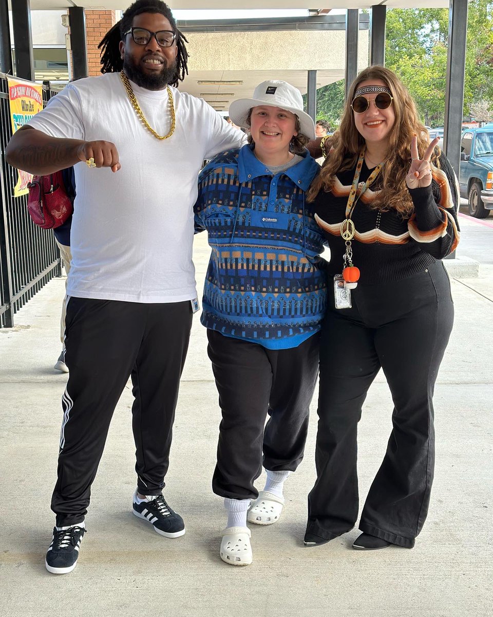 scarboroughHTX's tweet photo. 🌟Spartans Celebrated Decades of Memories and Milestones 🌟

From the groovy vibes of the 70s to the tech boom of the 90s, every decade was represented today. Here’s to the past, present, and all the incredible decades yet to come! 📺🕰️

📍HOCO Spirit Week Day One https://t.co/lse9KD30bf