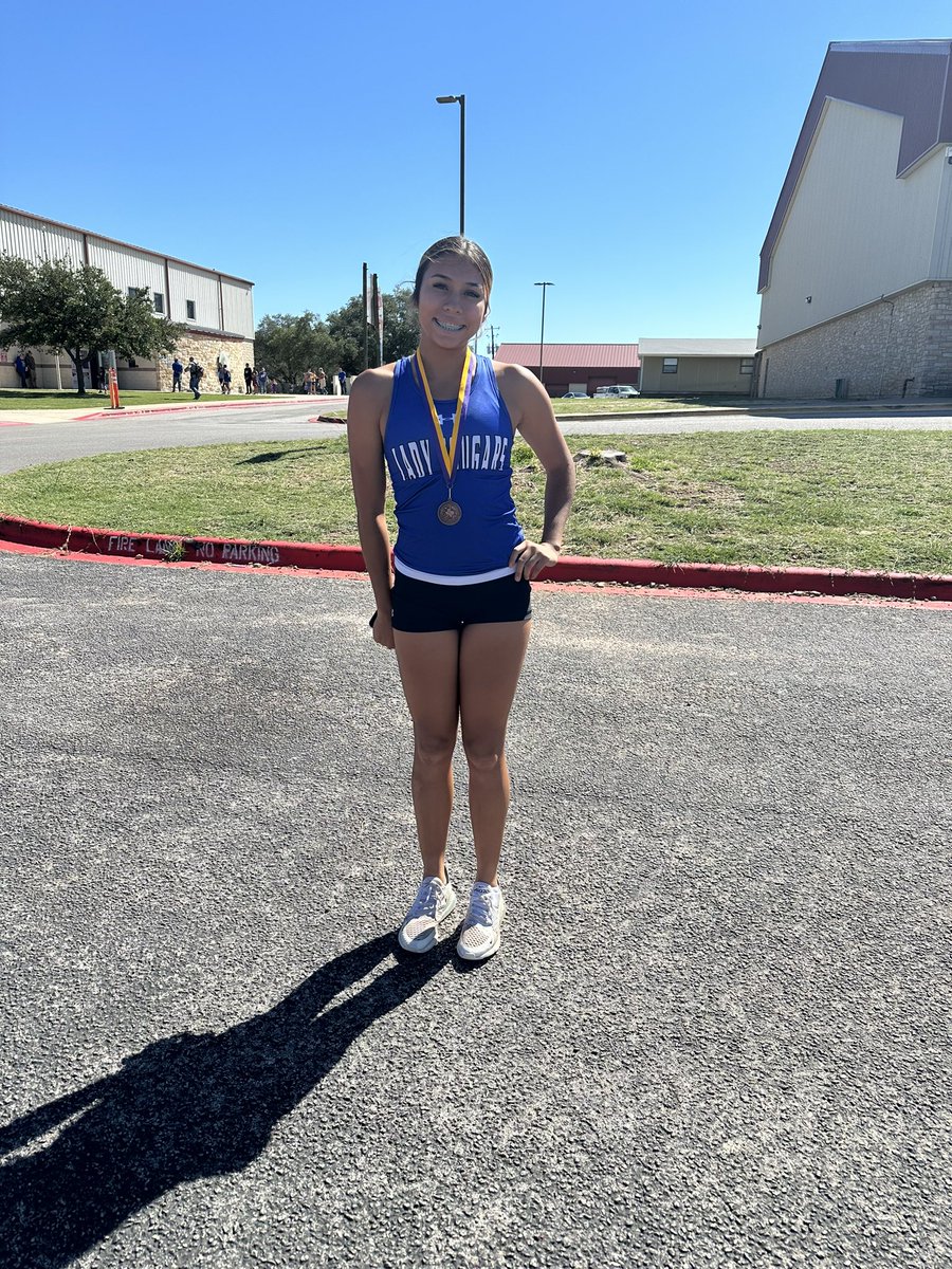 Jbenavidez_3's tweet photo. Im headed back to regionals in XC for my 4th and last year!! #LetsGo #RegionalsBound ￼#Year4 #MultiSportAthlete #XC @UIWSoftball @SoftballJarrell @jarrell_xc  @MurrCoach https://t.co/YpnyvBHjsV
