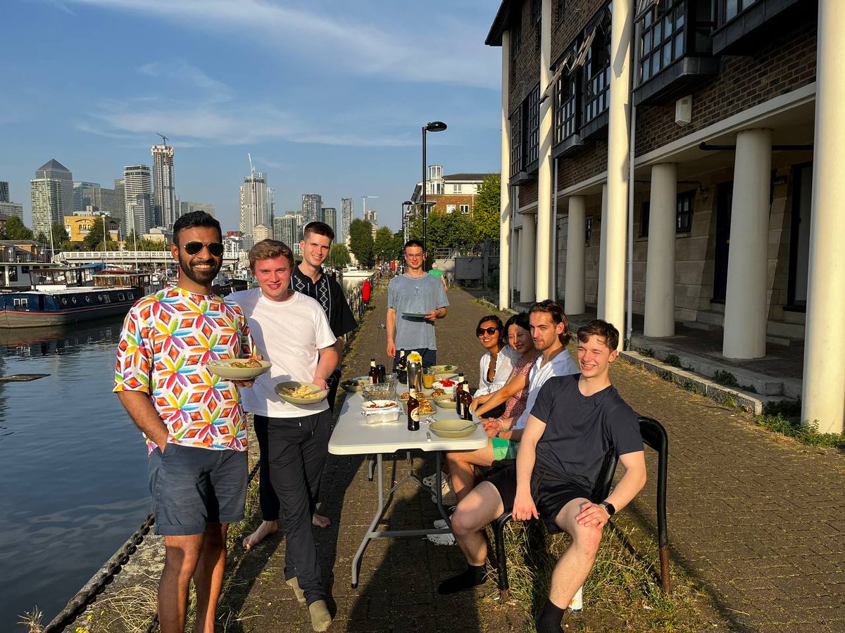 Alejandro tweet media