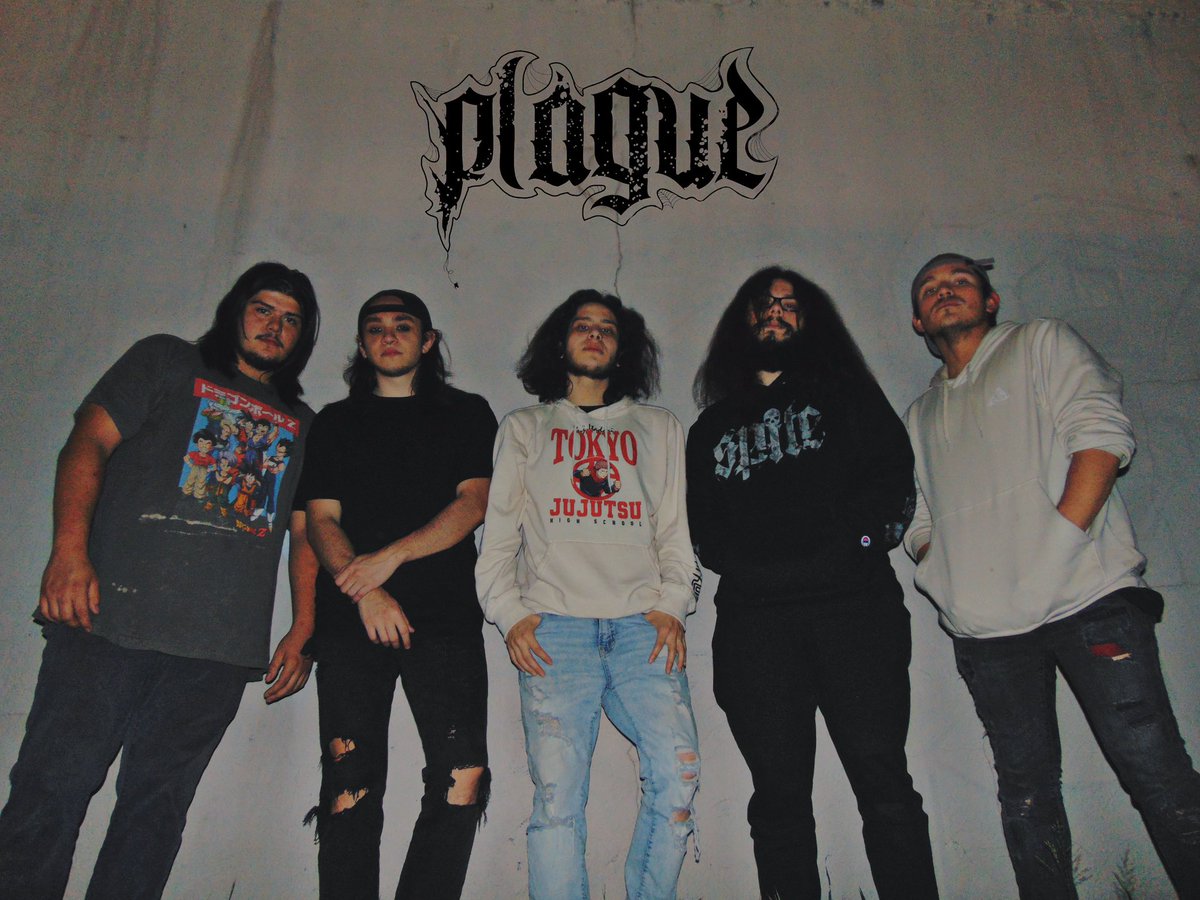 Plaguebtx's tweet photo. A clip of OneIn The Chamber from last nights show! 
Thank you to everyone who pulled through, we had a great time 🔥
#Metalcore #metalmusic #localbands https://t.co/EkwU74zbF6