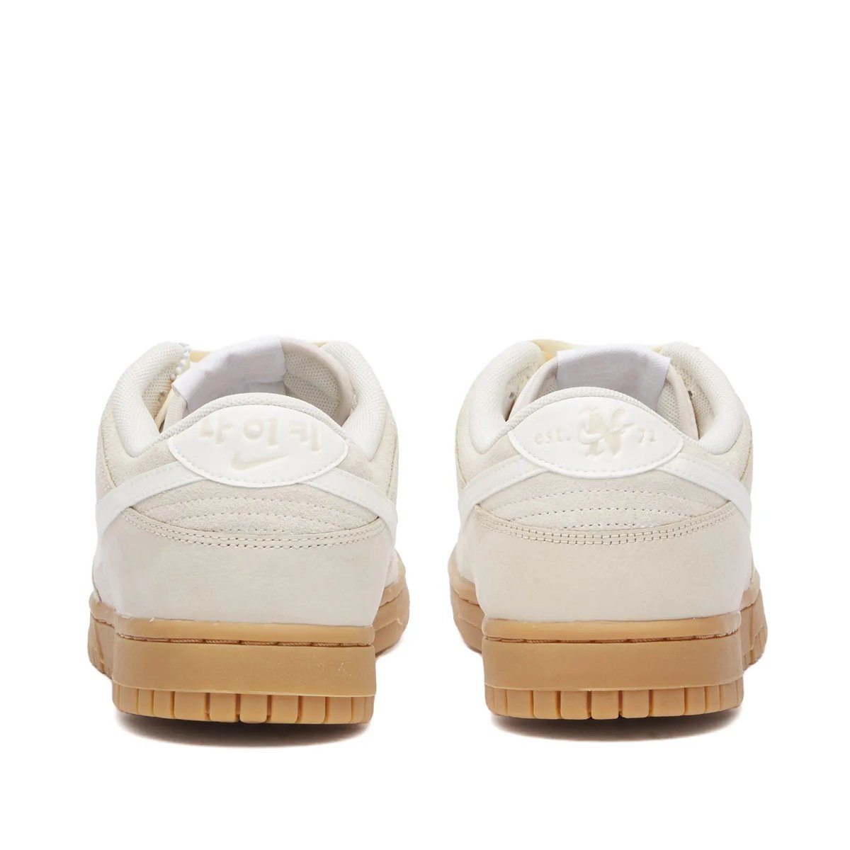 SNKR_TWITR tweet media