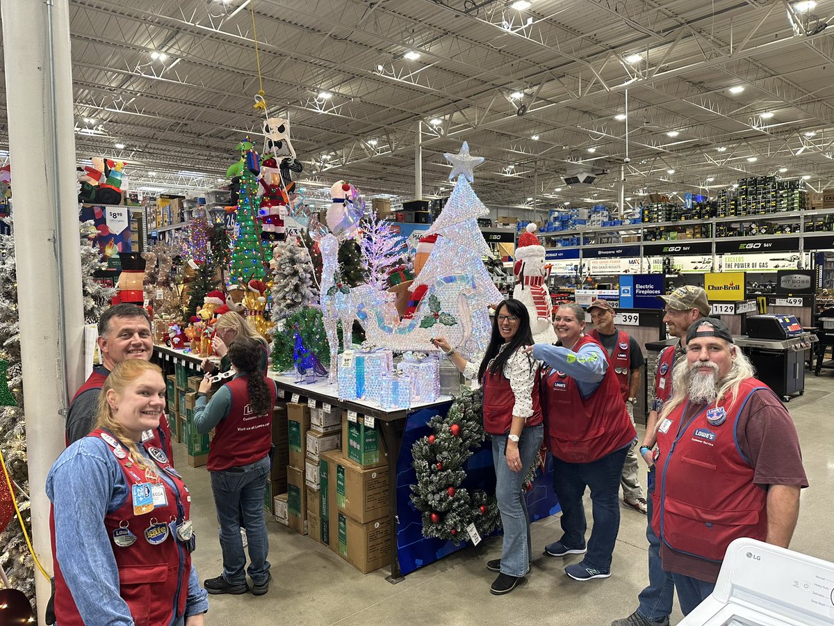 lenny0746's tweet photo. #Frontendappreciation #lowessafe 746 Focusing on Front end and Electrical safety. @BenitoKomadina @JBBailey9 @BlueBoxR1 @jwaddell746 @Thomasa312 @faith03420  @_searls https://t.co/3e2JFGcb77