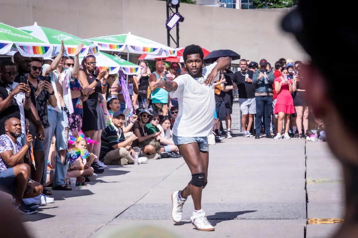DragCoven's tweet photo. Stopped by the Pride Ball during Toronto Pride and it did NOT disappoint - @PrideToronto please more of these events! 10's across the board!!!! All photos are up now! #prideball https://t.co/iXUvA6fnwz