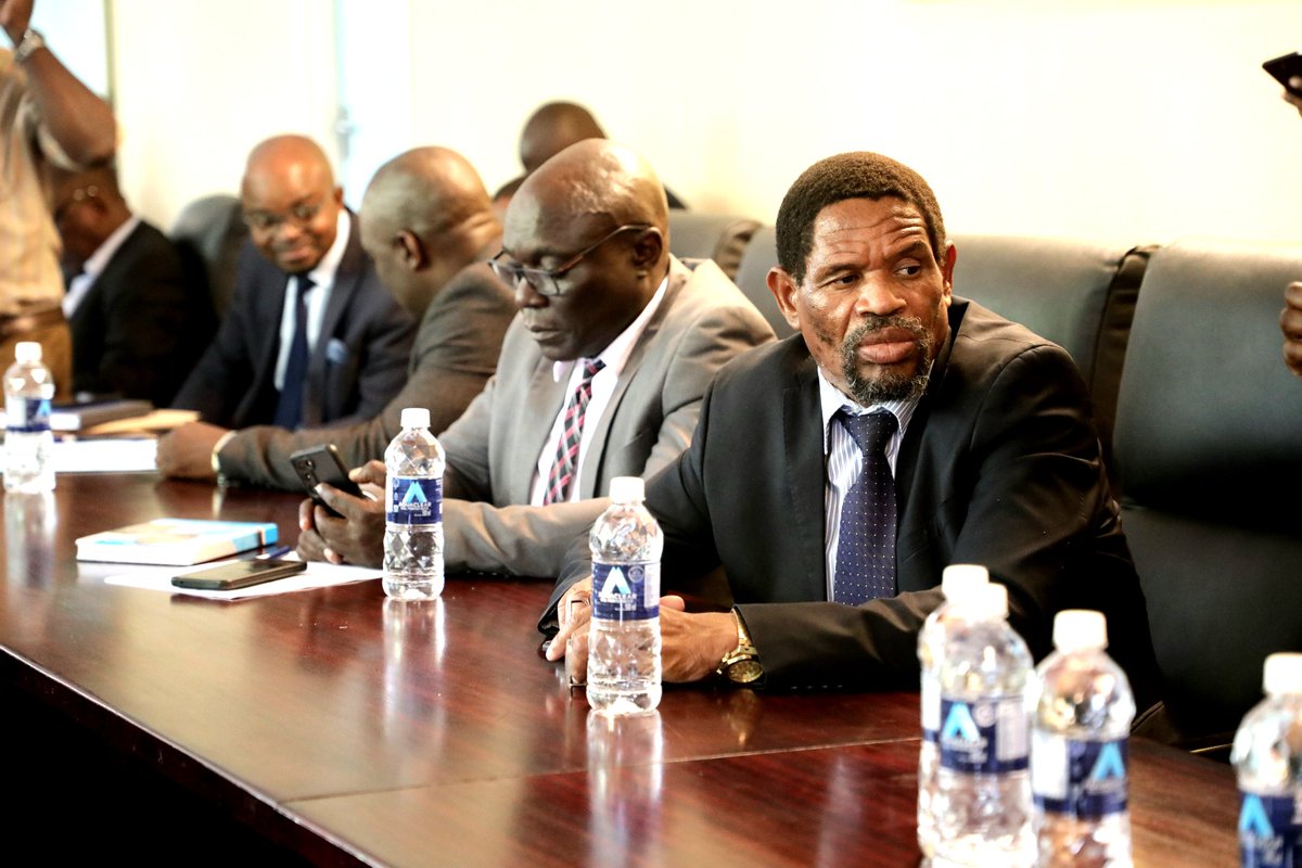 MinofLands,Agric,Fisheries,Water&Rural Development (@molafwrd_zim) on Twitter photo Hon. Minister Dr. A.J. Masuka appoints a Technical Committee to assist the CITY OF HARARE resolve current Water challenges.
The PRESS Statement presented in Harare today read as follows:
<a href="/MoLAFWRD_Zim/">MinofLands,Agric,Fisheries,Water&Rural Development</a> wishes to advise the public that in terms of Section 6 of the Water Act ... Hon. Minister Dr. A.J. Masuka appoints a Technical Committee to assist the CITY OF HARARE resolve current Water challenges.
The PRESS Statement presented in Harare today read as follows:
<a href="/MoLAFWRD_Zim/">MinofLands,Agric,Fisheries,Water&Rural Development</a> wishes to advise the public that in terms of Section 6 of the Water Act ...