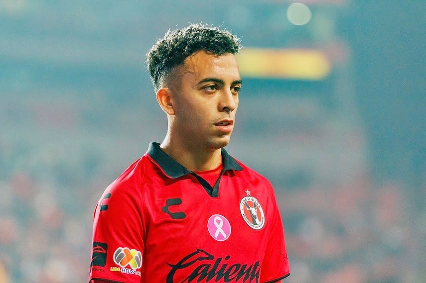 LuquiiRodriguez's tweet photo. Otra gran noche!!!
+3 🔴⚫️ @Xolos https://t.co/3qAaz3E333
