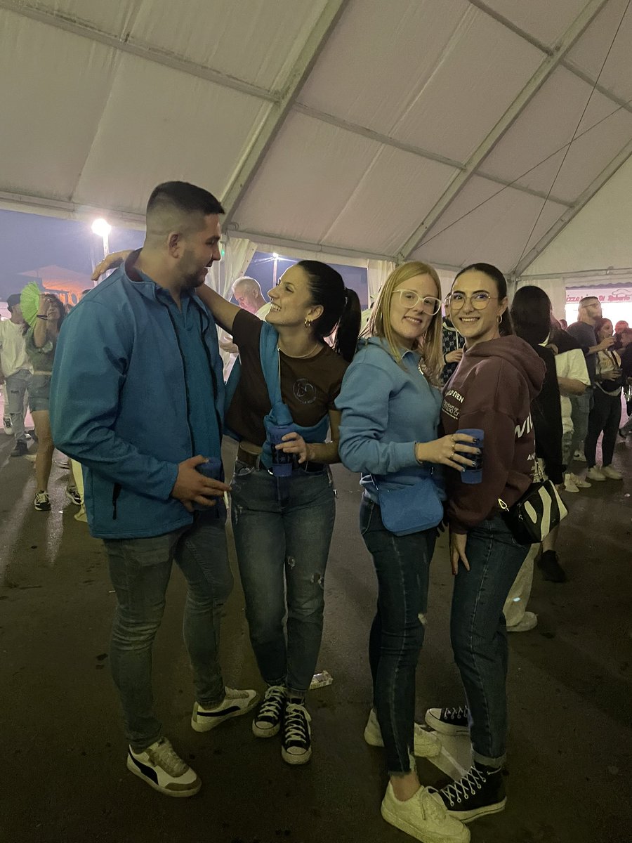beleeeen98's tweet photo. de anoche💙🤎 https://t.co/04OfSwM5zm