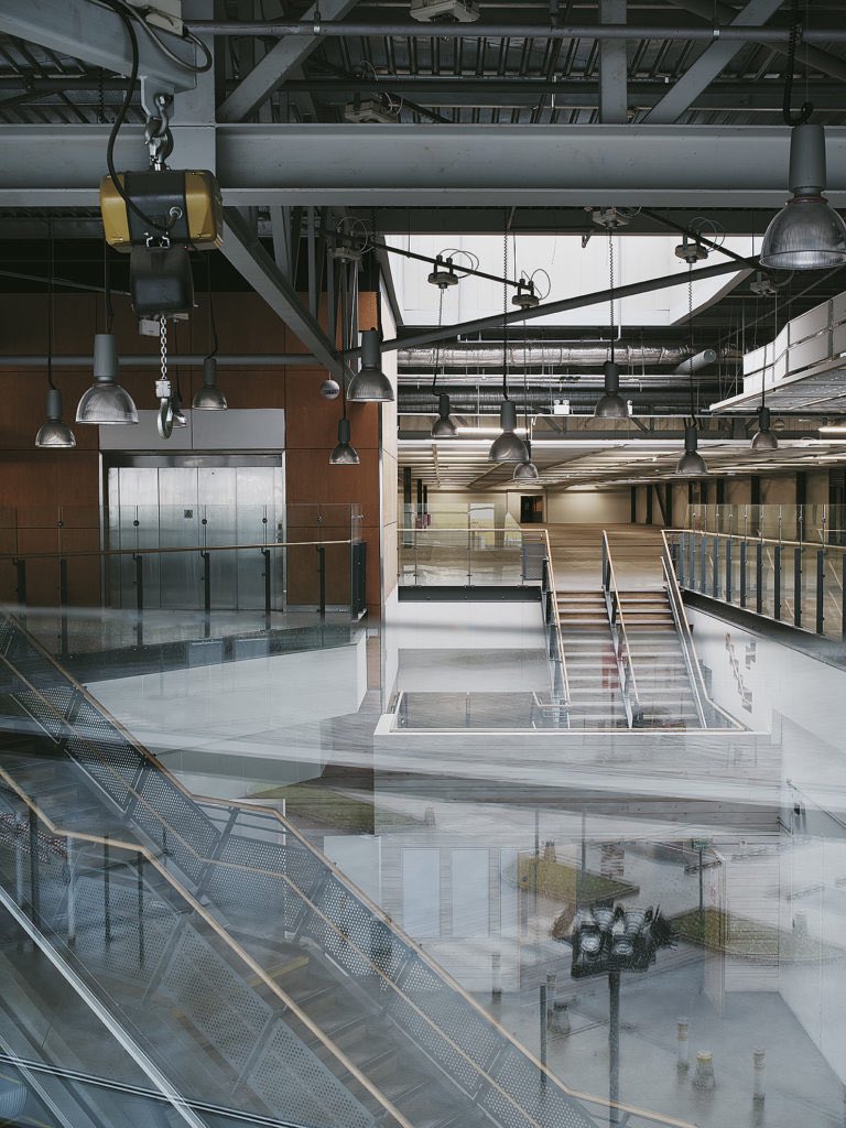 nikki bikki tweet media