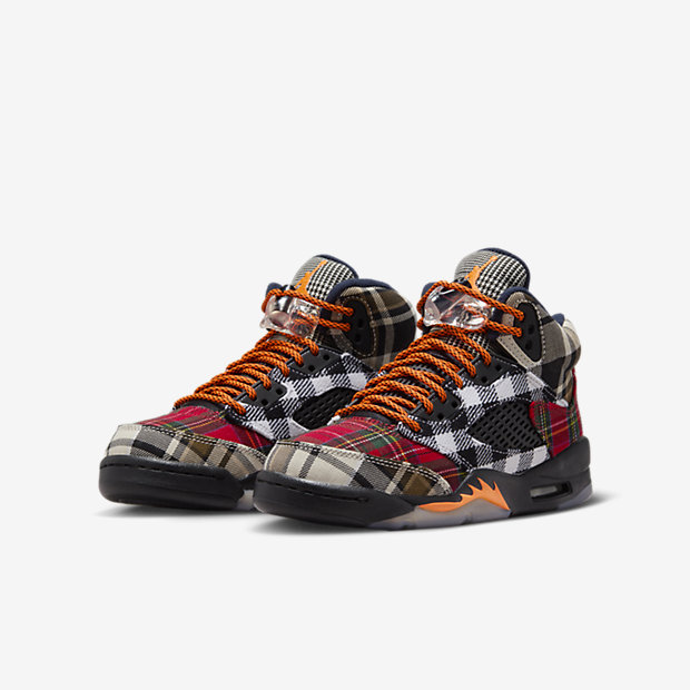 SOLELINKS's tweet photo. Official Images: Grade School Air Jordan 5 Retro 'Plaid' https://t.co/v3C5vGVbNM