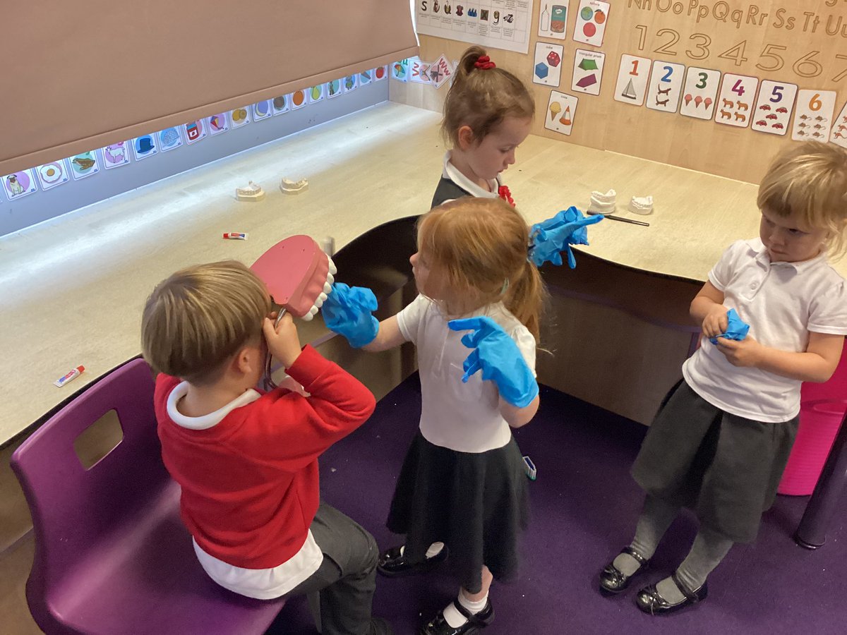 Nursery have been busy exploring the new things in continuous provision #JoeysEYFS #imaginativeplay @stjs_staveley @MrsRTurner11