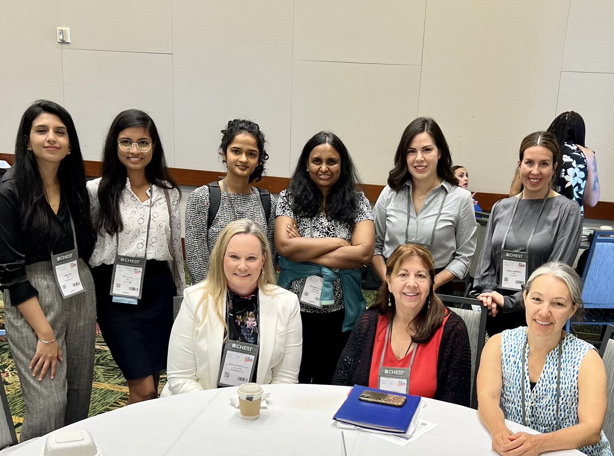 valespinozamd's tweet photo. #WomenInChestMedicine Speed Mentoring to start the morning🥼🌺 #CHEST2023 #CHESTSoMe  ⁦@accpchest⁩ https://t.co/dNiqtwNFJP