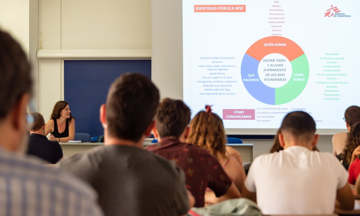 Hoy hemos inaugurado el curso 2023–24 con una representación del equipo docente y con <a href="/ArianeBasaguren/">Ariane Basaguren</a>, responsable de coordinación y diseño del contenido editorial de <a href="/MSF_Espana/">Médicos Sin Fronteras</a>, que ha hablado del rigor y de los retos que implica su trabajo.