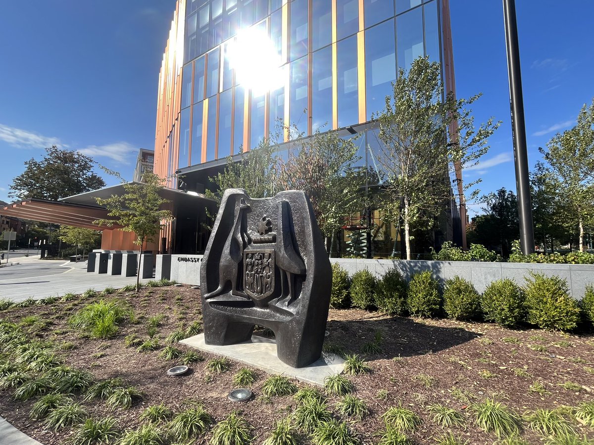 PhilipThalis's tweet photo. Why does new Australian Embassy in Washington look like cheapest commercial building in town?
On prominent corner on well chosen site, glassiest of thin facades, with just poor flag giving any hint of a national institution.
FAIL procurement &amp; design -
a national embarrassment https://t.co/SCeoQJA2LP