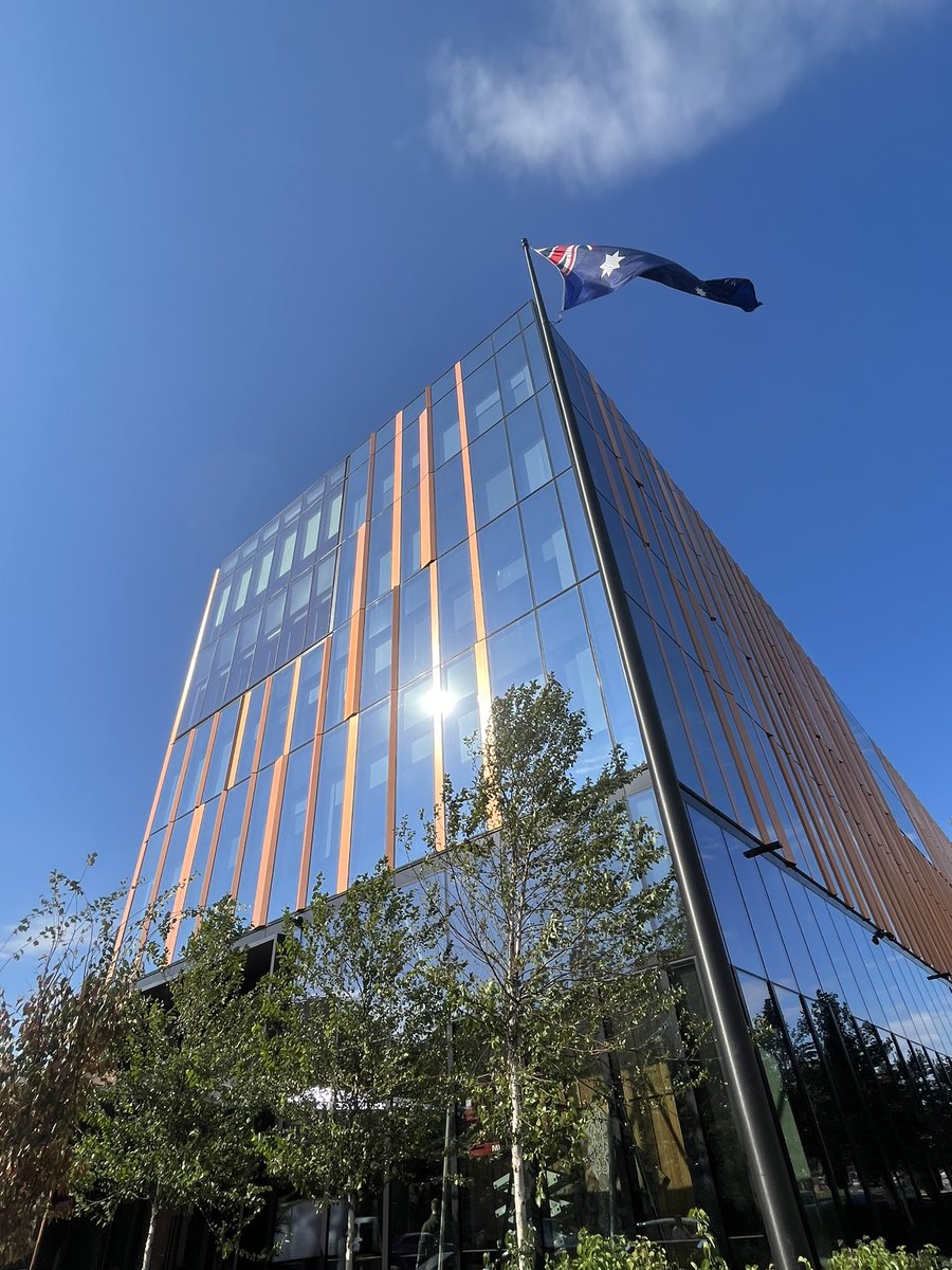 PhilipThalis's tweet photo. Why does new Australian Embassy in Washington look like cheapest commercial building in town?
On prominent corner on well chosen site, glassiest of thin facades, with just poor flag giving any hint of a national institution.
FAIL procurement &amp; design -
a national embarrassment https://t.co/SCeoQJA2LP