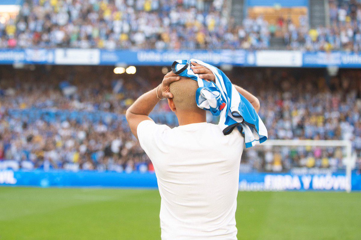 RB1987Oficial's tweet photo. O enxeño na cabeza, a maxia nos pés e o branquiazul no peito. 

Djalma, grazas ás túas xogadas, o Deportivismo ten un oco no álbum da historia do fútbol. https://t.co/NKj0fMCY89