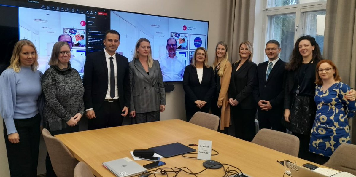EnacheAnca1's tweet photo. This week we are happy to host
the Secretary General of Kosovo' s Ministry of Internal Affairs, Mrs.
@Fahrije Ternava- Sheremeti. Discussions on how to improve the rights of returnees, refugees and minorities through present and future partnerships @HDLsaatio @MaijaHyle @OlliAPH https://t.co/WPduZe3DlV