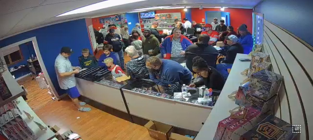 UndergroundBrks's tweet image. Yo Mike! Can I call ya Mike? We love the grind, but we could use some product support. Opened in August, just held our first trade night last Saturday, we packed em in tight. Y'all are affording us the opportunity to participate in the MVP buyback program, I am thankful for that…