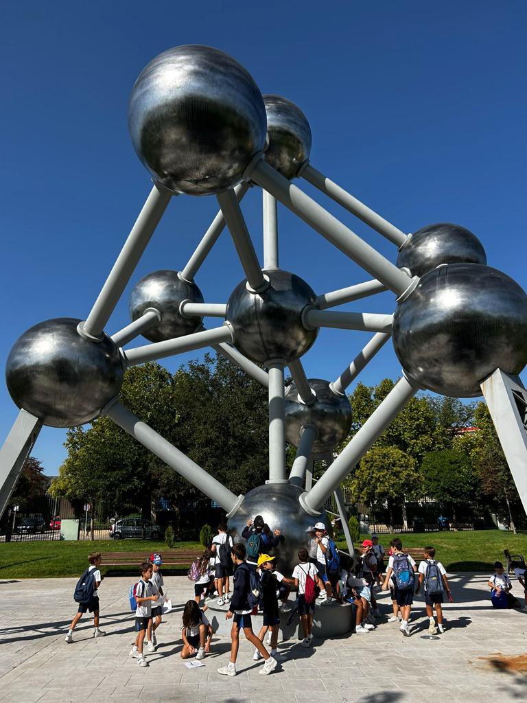 colesantamonica's tweet image. Nuestros alumnos de Primaria estuvieron de excursión la semana pasada y ¡disfrutaron muchísimo! 🏞️👦🏼🧒🏻
1º: Parque Valdevebas 
2º: Parque Juan Carlos 
3º: Parque Europa
4º: Reserva Biología El Porcal 
5º: Parque del Retiro 
6º: Silla de Felipe II

#soysantamonica #excursiones