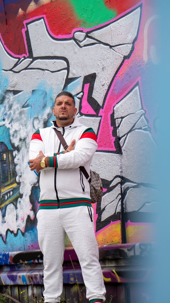 NewWordOrderNWO's tweet photo. Maro - International Connect // OUT NOW ➡️ https://t.co/PoWnSnWisu RT https://t.co/Mh2P3uy3xC