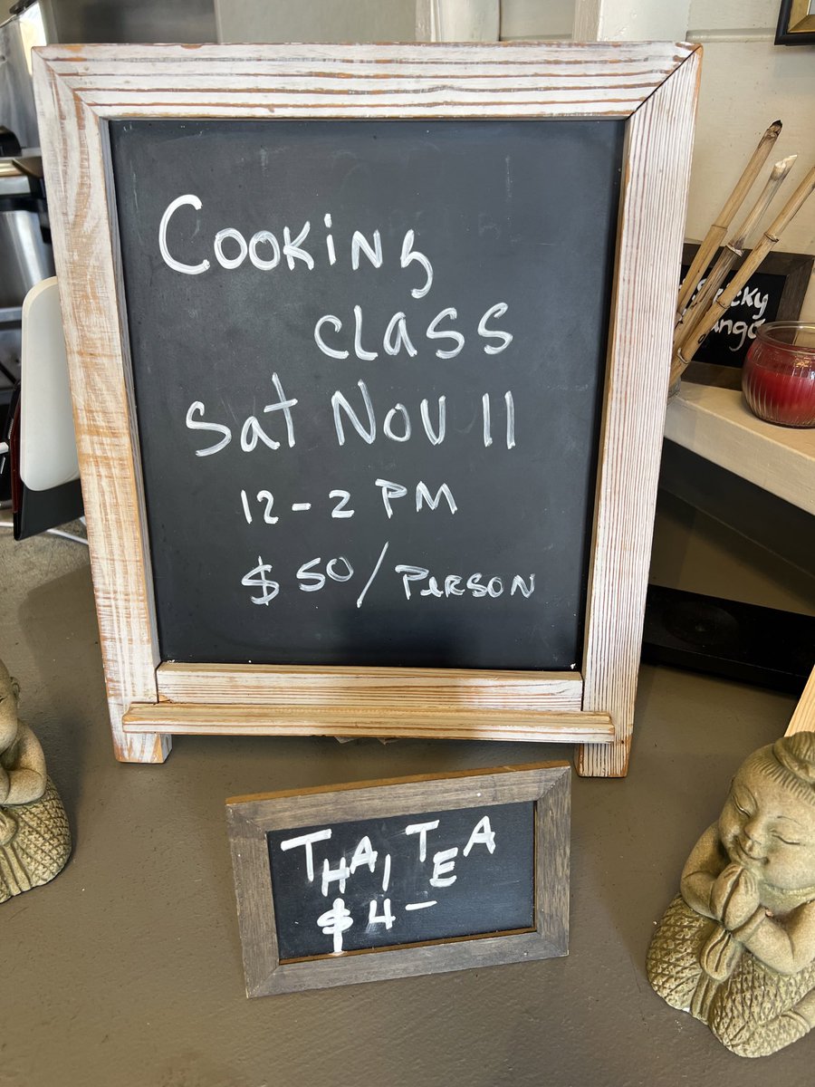 ScottsdaleVeins's tweet photo. First ever Thai COOKING CLASS @thaiondemand. Friends Chris and Merced hosting: Curries, soups, Crispy Roasted Chili Chicken, etc. https://t.co/KT1RJznl0X