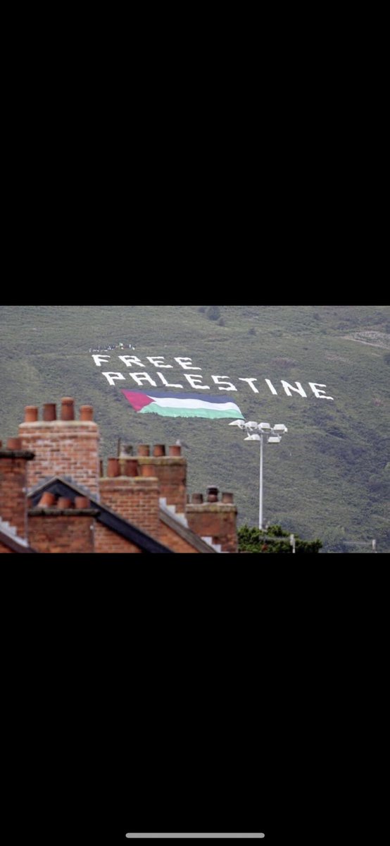 Everyone should be sharing this photo today!!