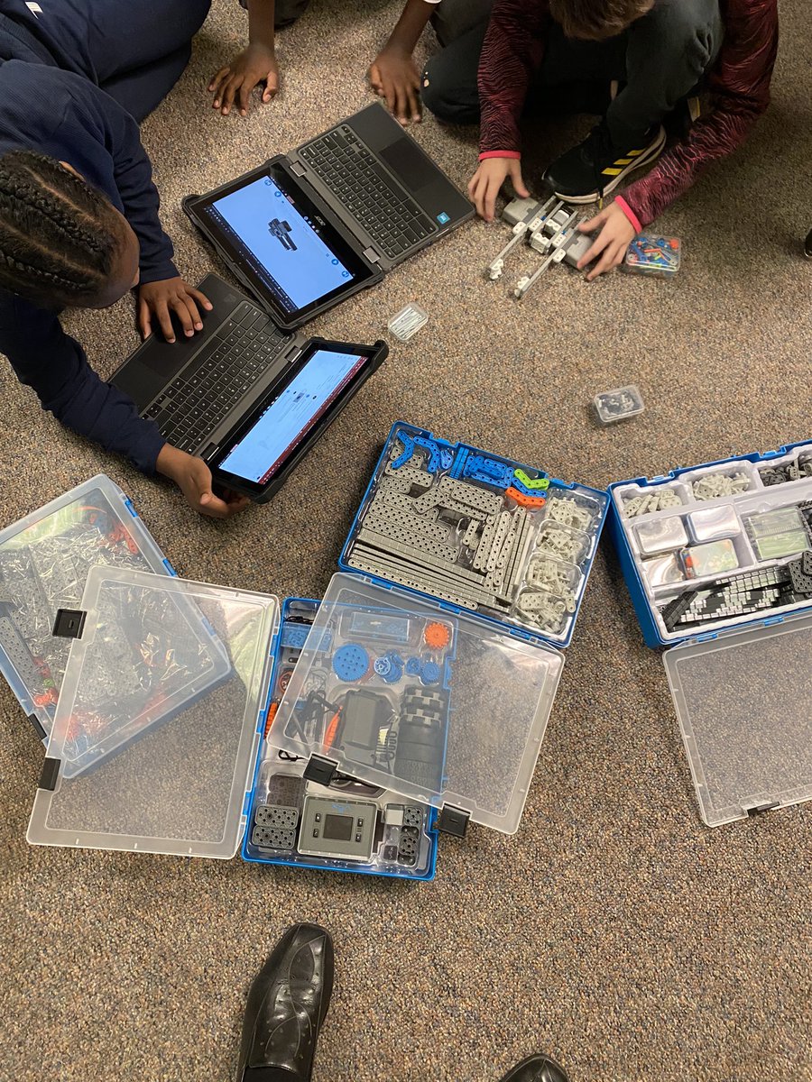 Stephanie Boschen tweet media