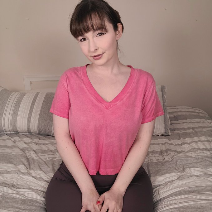 I hope you had a good weekend 💓 https://t.co/TriGd5SGnY