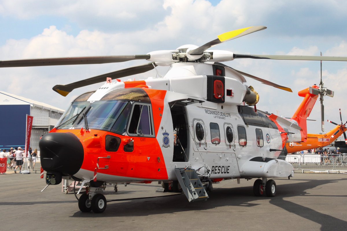 AW101CoUK's tweet photo. #MerlinMonday with a @Luftforsvaret #AW101 Mk.612 @FIAFarnborough 2018 https://t.co/nMcxmigK8v