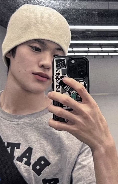 urfullsunxxx's tweet photo. In Love
.
.

Hanya cerita random tentang bagaimana seorang Aby Chelio menghadapi teman kecil nya yang menjadi Cegilnya seorang Jung Jaehyun. https://t.co/RcsIynyyA7