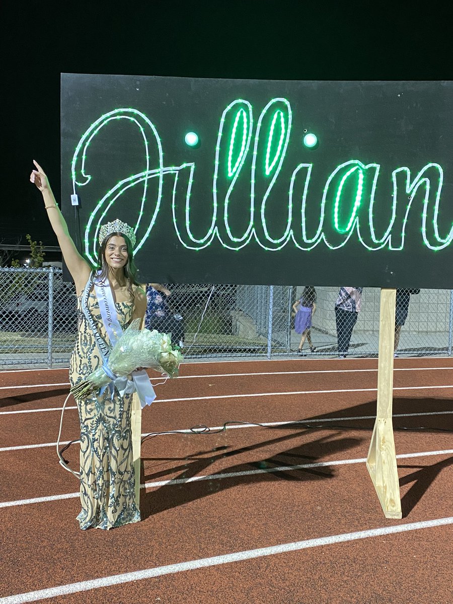 AttiyahSusan's tweet photo. Bonita High School Homecoming Queen Jillian Attiyah❤️ https://t.co/EWh00OYyp4