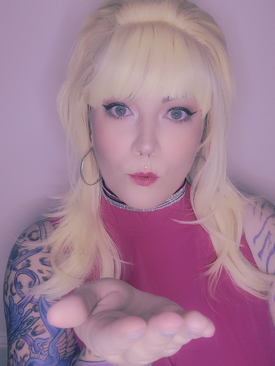 SpookyHorrorGal's tweet image. 𝓨𝓸𝓾 𝓬𝓸𝓾𝓵𝓭 𝓼𝓪𝔂 𝓢𝓪𝓷𝓭𝓲𝓮 𝓭𝓲𝓮𝓭 𝓲𝓷 𝓽𝓱𝓪𝓽 𝓻𝓸𝓸𝓶. 𝓢𝓱𝓮 𝓭𝓲𝓮𝓭 𝓲𝓷 𝓽𝓱𝓪𝓽 𝓻𝓸𝓸𝓶 𝓪 𝓱𝓾𝓷𝓭𝓻𝓮𝓭 𝓽𝓲𝓶𝓮𝓼.

#lastnightinsoho #sandie #31daysofhalloween #halloween #ilovehalloween #everydayishalloween #octobersoul #spookygirl #horror #horrormovies