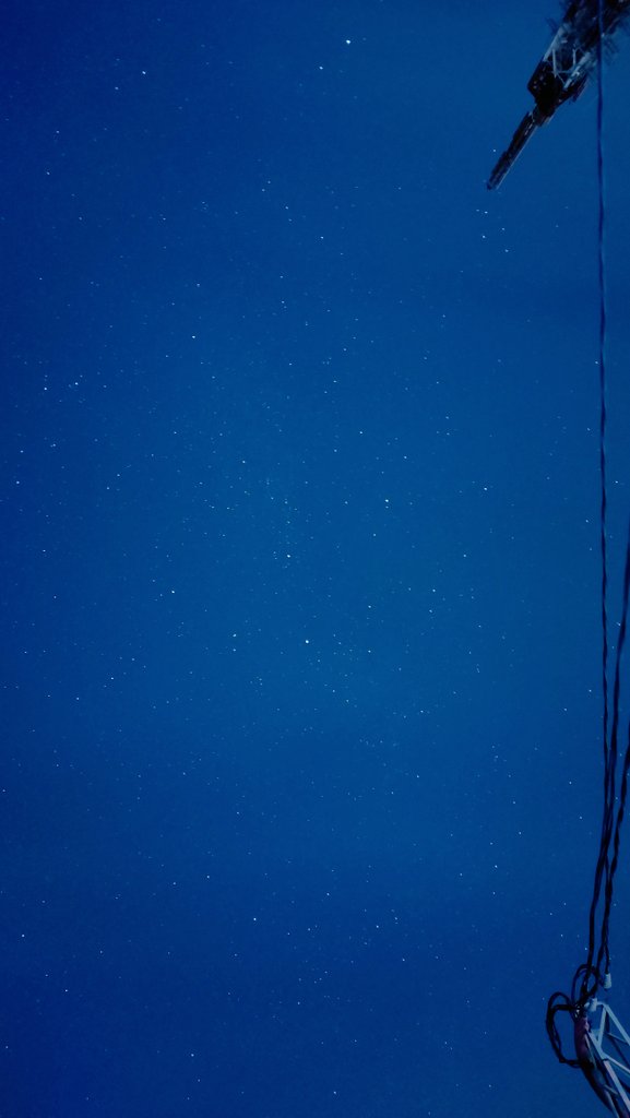 JennyGo_16's tweet photo. He conseguido ver una estrella fugaz de las Dracónidas, puedo descansar en paz.

Fotito del cielo estrellado https://t.co/UzaQTIJmEg