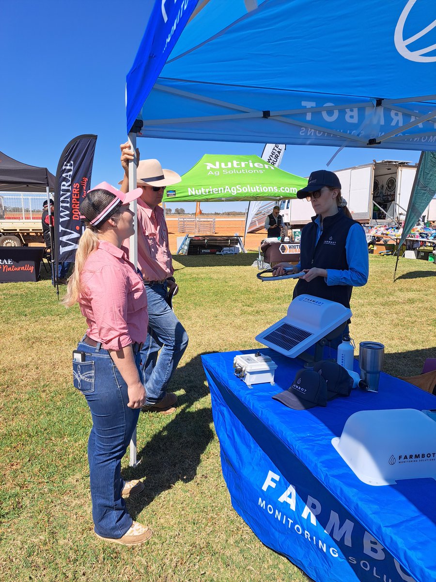 🐫🐑 // Our Relationship Lead, Lorinda Otto, recently had the incredible opportunity to attend the first-ever AgTECH show in #Quilpie! #AgricultureInnovation #DroughtPreparedness #RuralNetworking #SQNNSWHub #SQLandscapes #WidelandGroup #DAF #RSQ @sqnnswhub