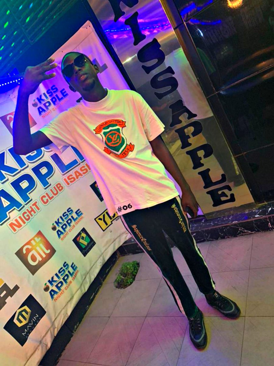 RapperExpensive's tweet image. Blessed 🙏😇
E_Rapper of de Eastside 💙