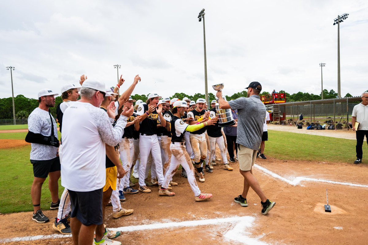 PerfectGameUSA's tweet photo. 2023 #WWBAWorlds CHAMPIONS! 

🏆: 5 Star/Top Tier Roos Mafia https://t.co/NToFhkfVIr
