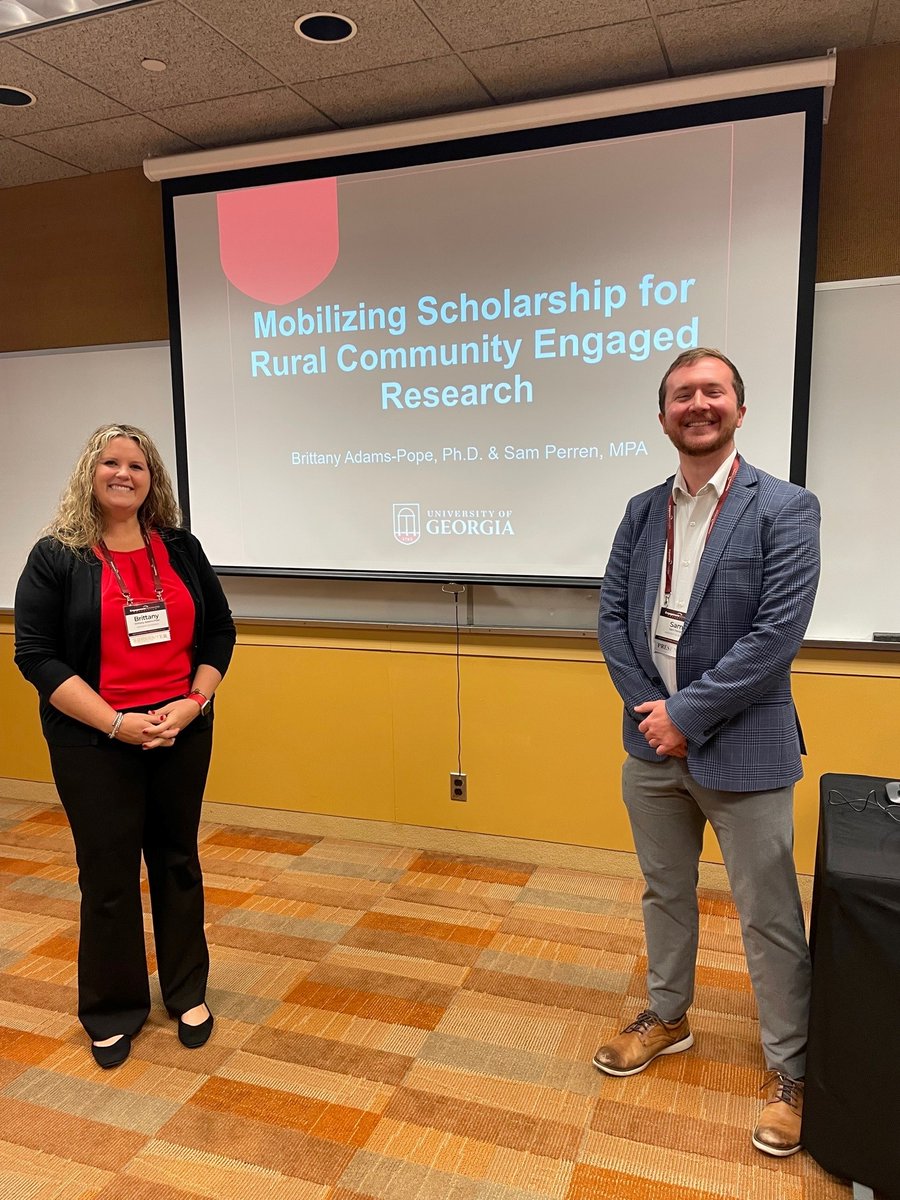 MattBishopUGA's tweet photo. I had a great time attending the @EngageSchlrship #23ESC last week with colleagues from across @uga_serves and hearing about great work taking place across the country, including from @UGALeads and @UGA_Archway faculty. #UGAserves https://t.co/PuqnBS6Oki